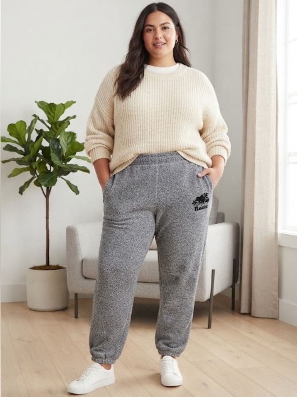 Roots Gray Heather Sweatpants black logo
size L